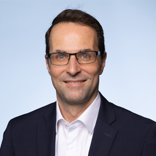 Dr. Gregor König, Erste Group Bank AG