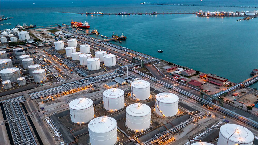 Ölterminal in eime Hafen - Energie
